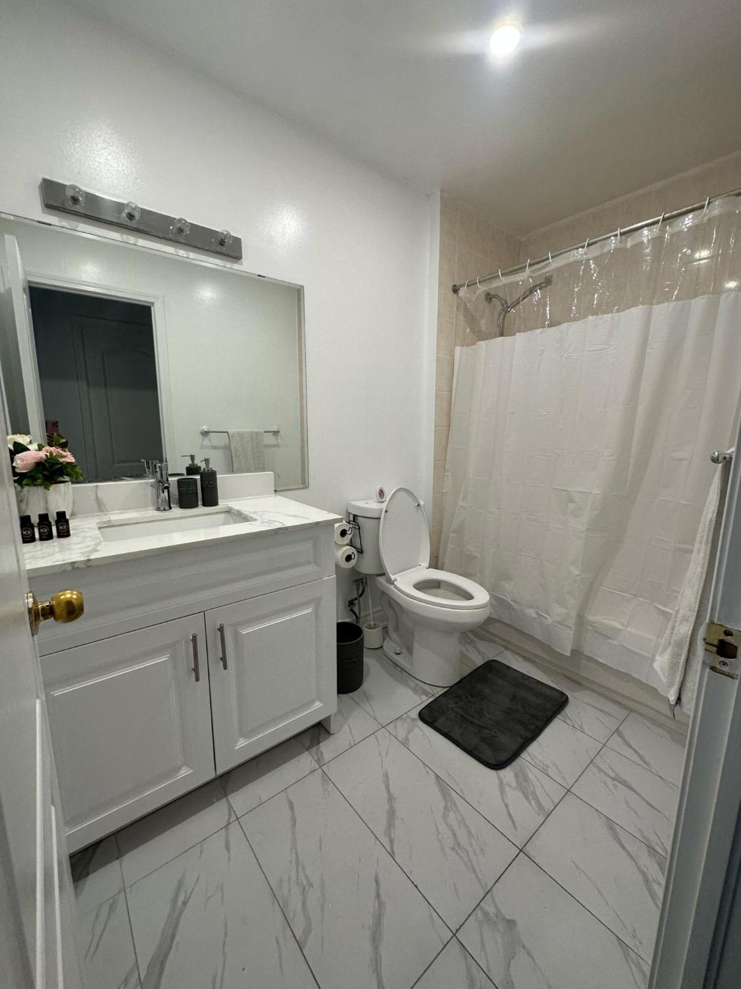 Luxury Home In Toronto Mississauga Ngoại thất bức ảnh